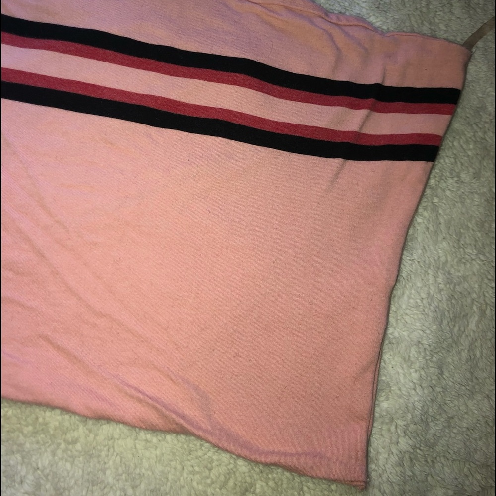 Strapless light pink tube top